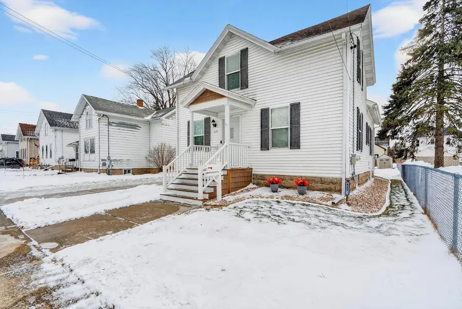 427 W 12th Avenue, Oshkosh, WI 54902 - Image #3