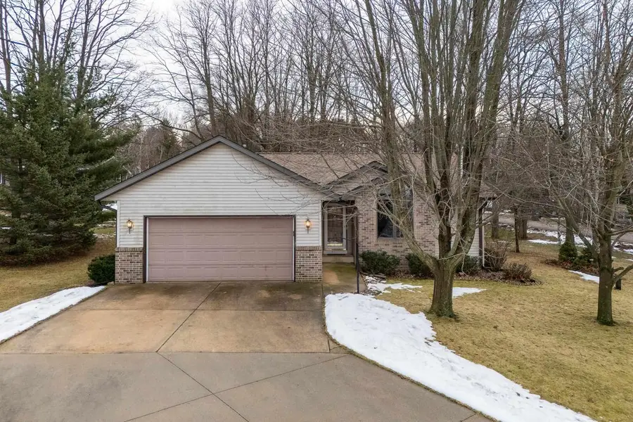 N7207 Circle Drive, Pardeeville, WI 53954 - Image #2