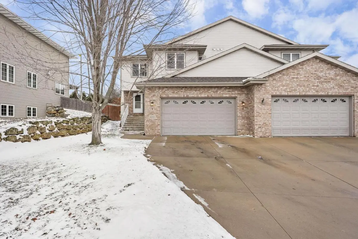 1033 Vista Ridge Drive, Mount Horeb, WI 53572 - Image #1