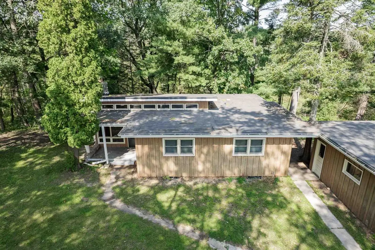N6927 Harris Court, Westfield, WI 53964 - #1