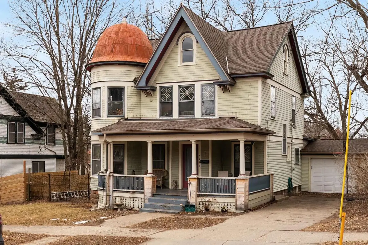 517 N Park Street, Reedsburg, WI 53959 - #1