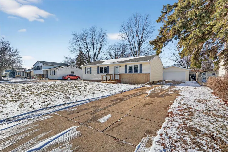2432 Wood Drive, Beloit, WI 53511 - Image #2