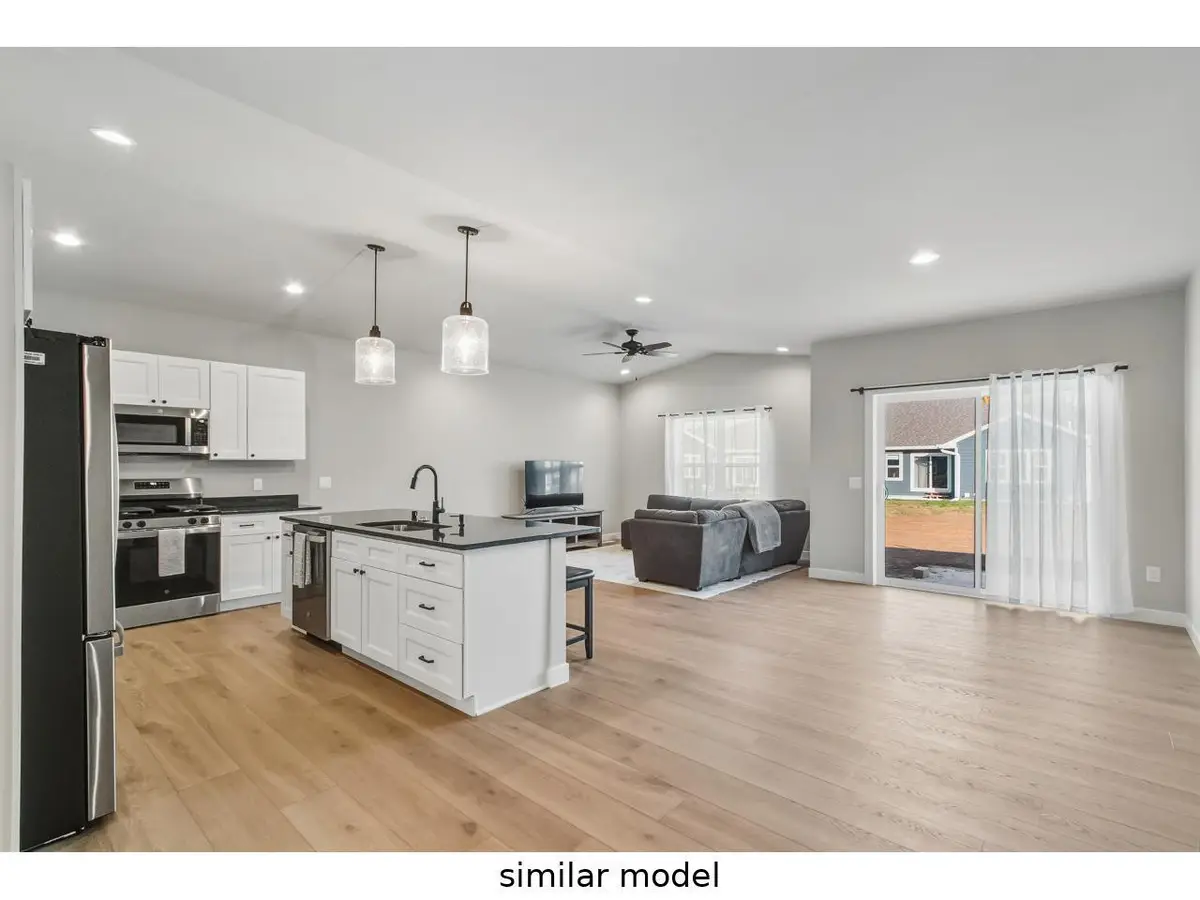 110 Hill Row, Portage, WI 53901 - Image #1