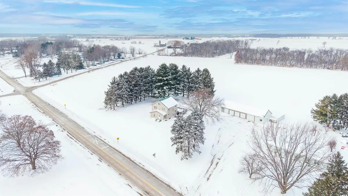 W10062 County Road DE, Beaver Dam, WI 53916 - Image #1