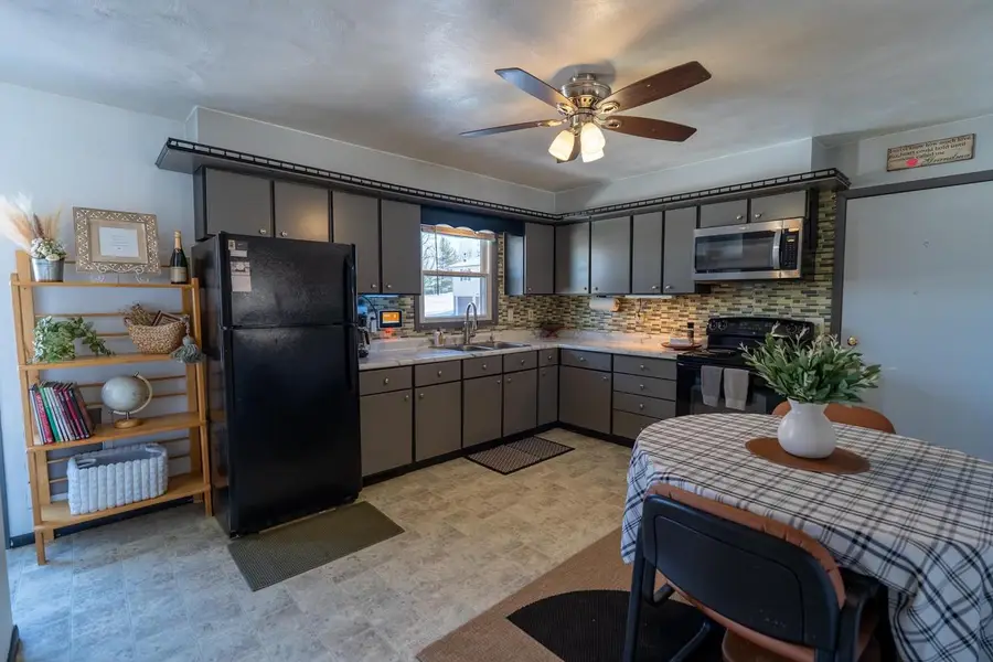 204 N 5th Avenue, Albany, WI 53502 - Image #2