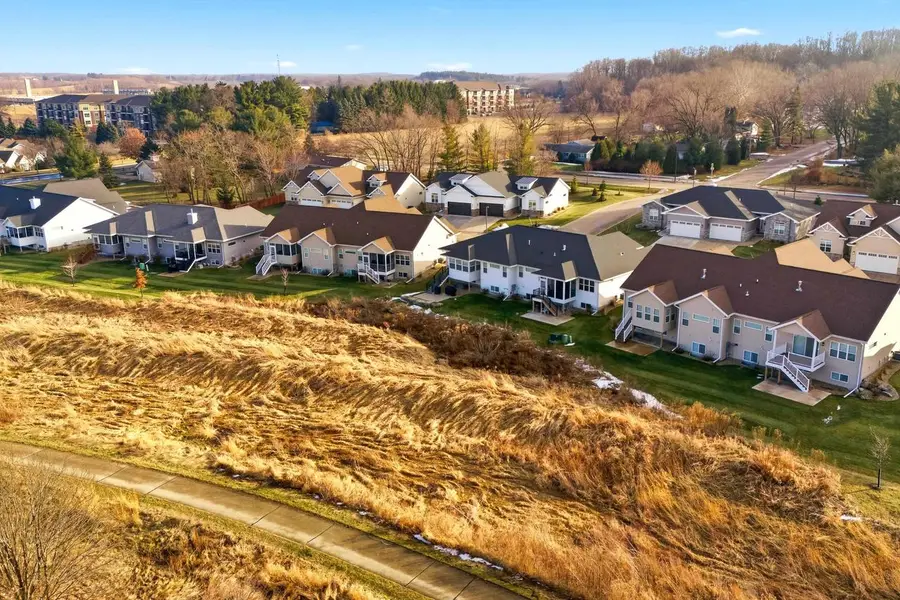 16 Prince Way, Fitchburg, WI 53711 - Image #2