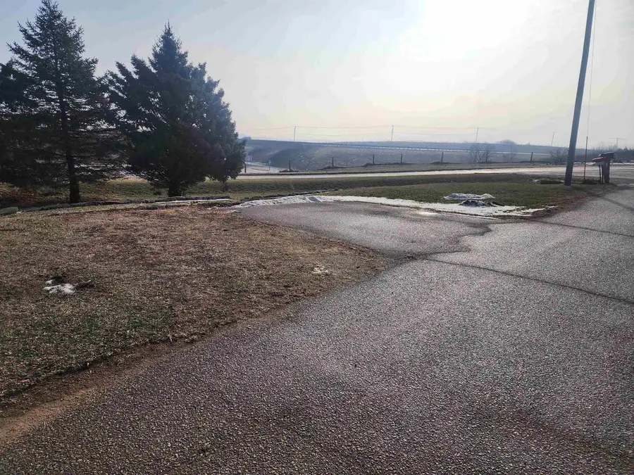 2079 Oak Lane, Cuba City, WI 53807 - Image #3