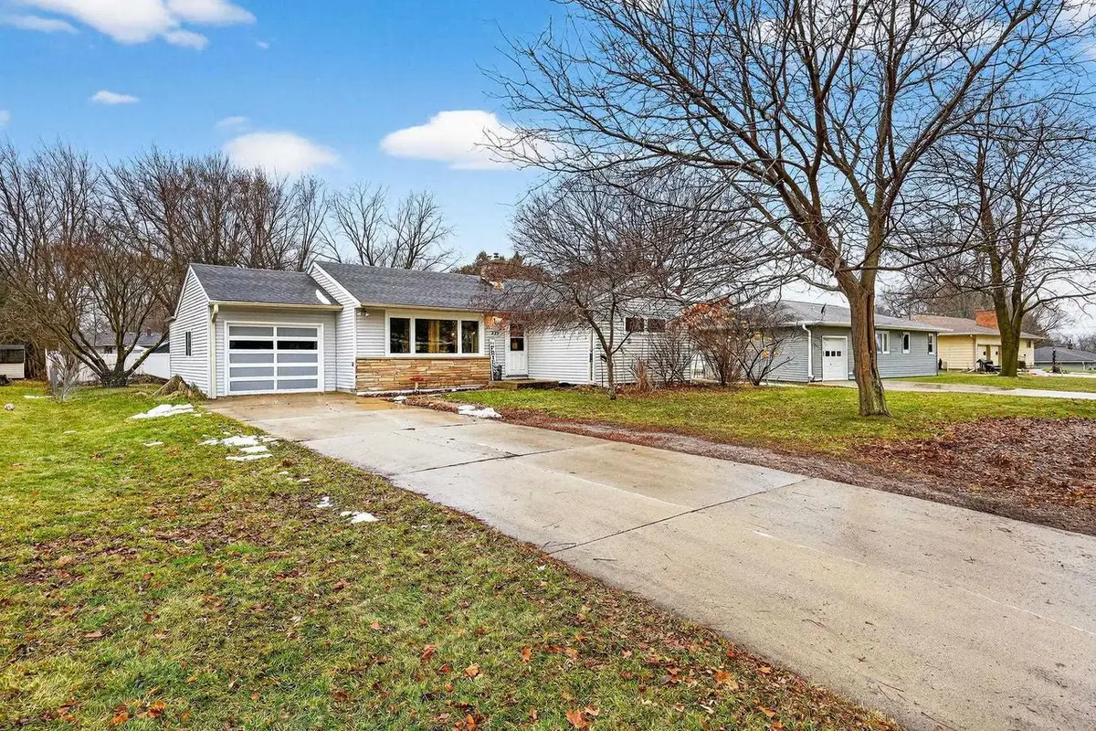 239 E Spaulding Street, Watertown, WI 53098 - Image #1