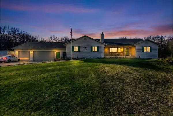 1331 County Road D, Oregon, WI 53575