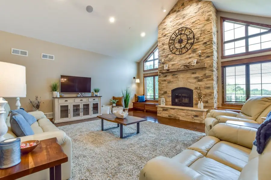 392 Campbell Hill Court, Deforest, WI 53532 - Image #2