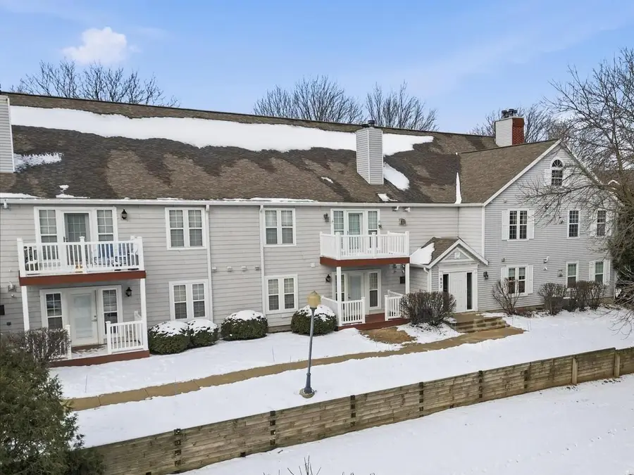 802 Kottke Drive #8, Madison, WI 53719 - Image #2