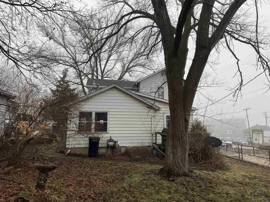 215 E Centerway Street, Janesville, WI 53545 - Image #2