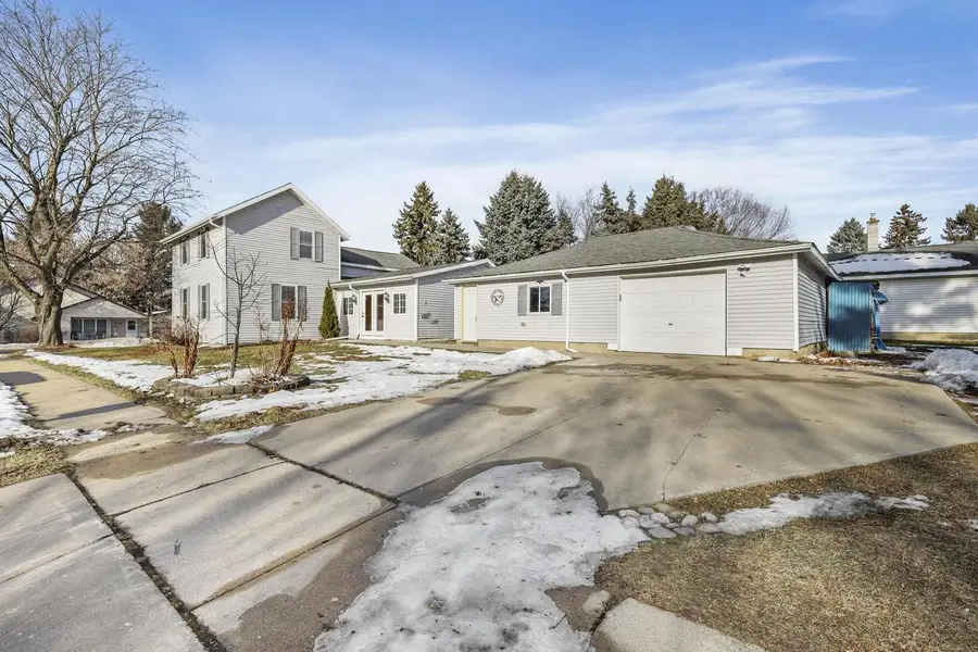 706 Hubbell Street, Marshall, WI 53559 - Image #3