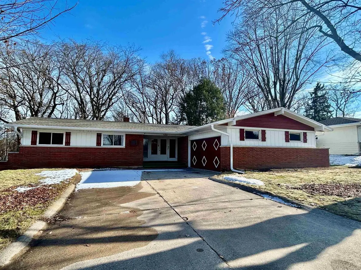 422 Eaton Street, Green Lake, WI 54941 - #1