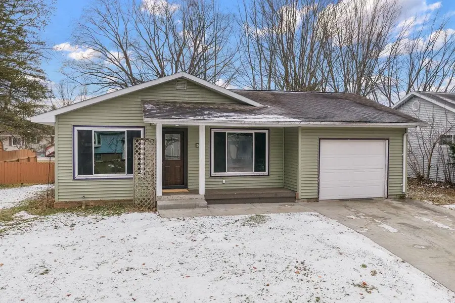 513 W 2nd Street, Reedsburg, WI 53959 - Image #2