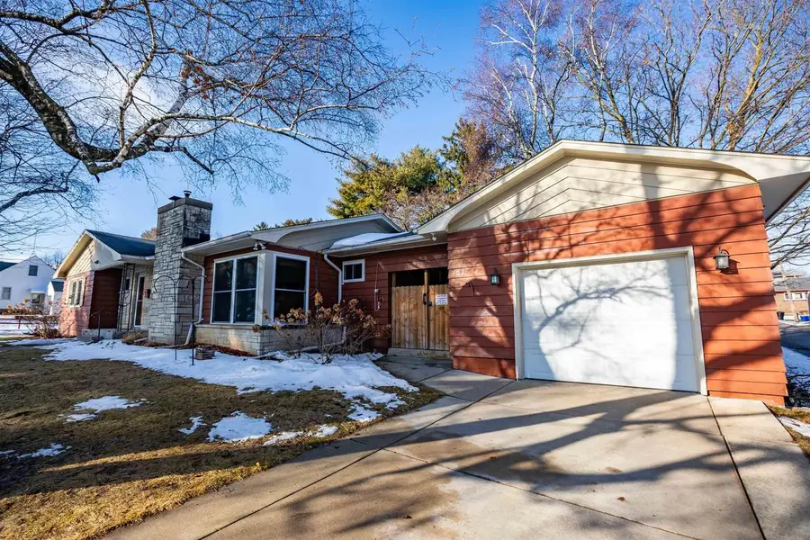 308 W Division Street, Dodgeville, WI 53533 - Image #3