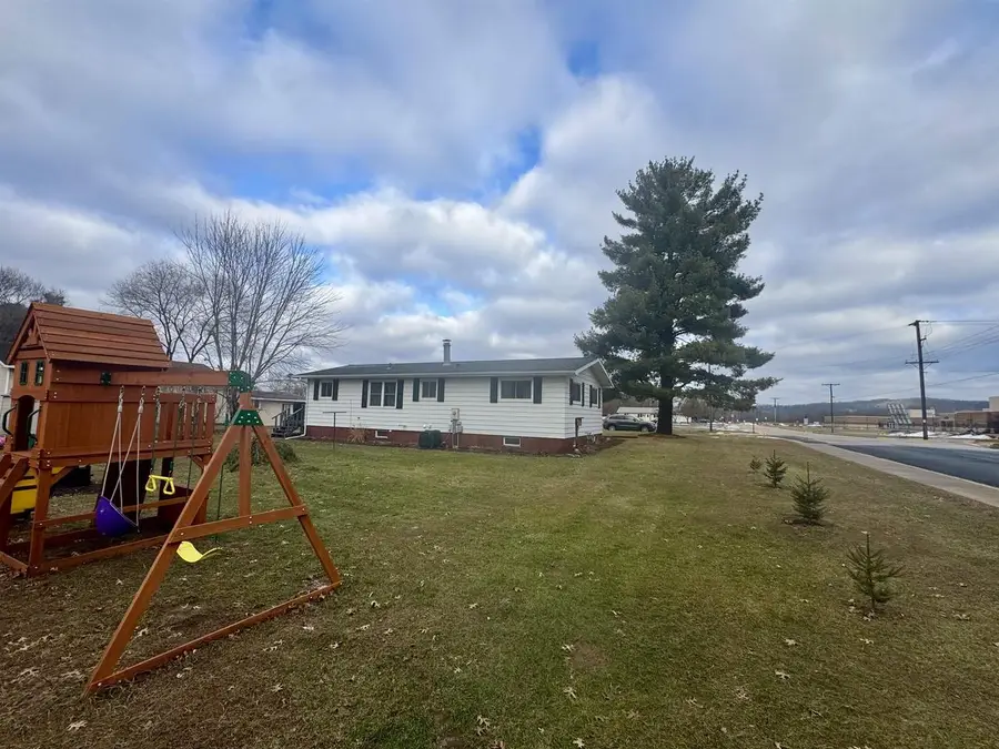 560 E Elm Street, Muscoda, WI 53573 - Image #2