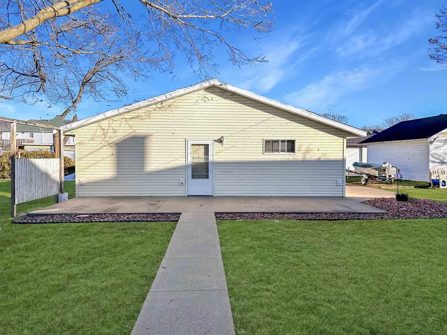 412 N Wacouta Avenue, Prairie Du Chien, WI 53821 - Image #3