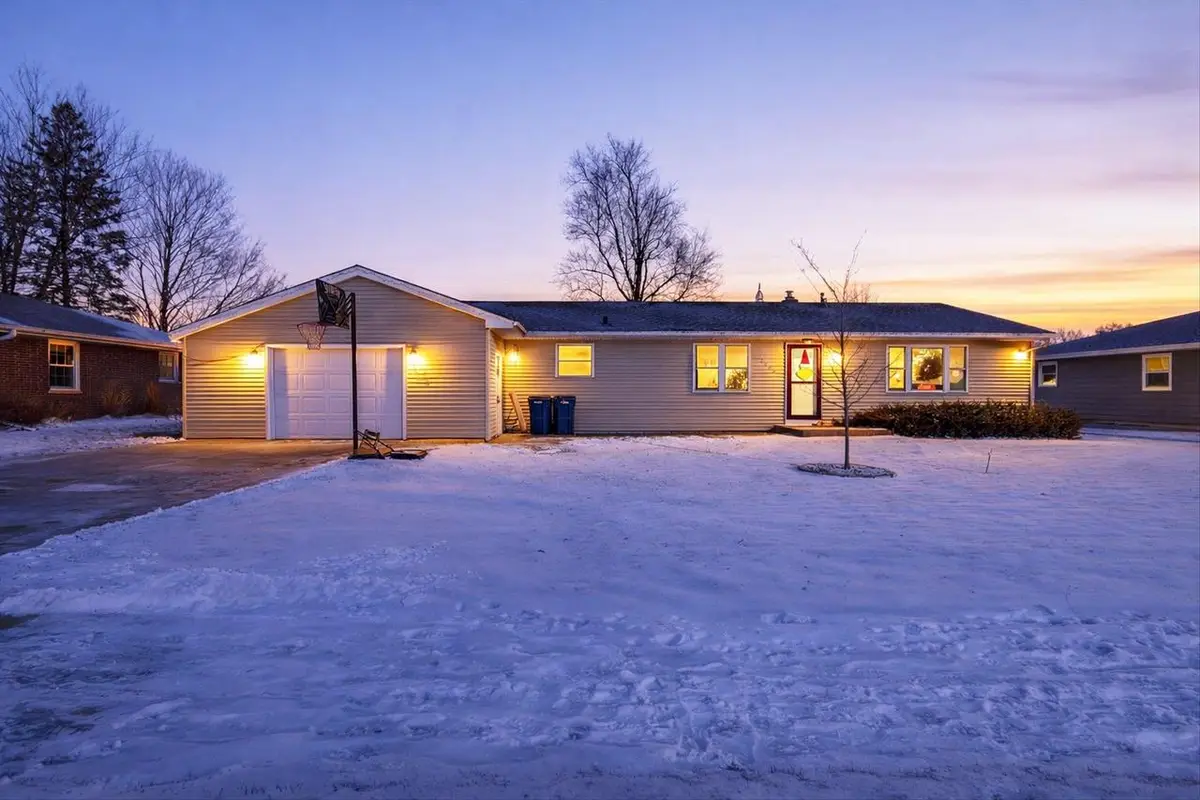 2000 Elizabeth Street, Janesville, WI 53548 - Image #1