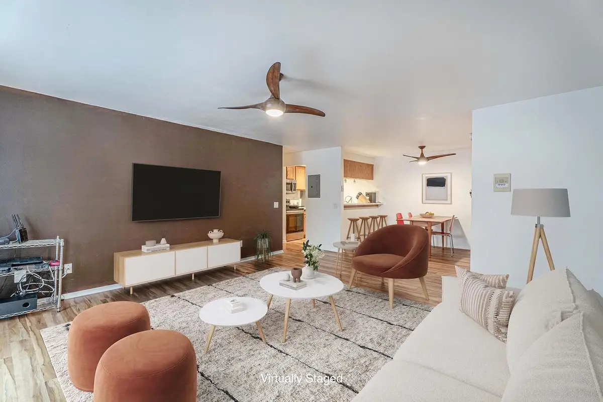 2410 INDEPENDENCE Lane #206, Madison, WI 53704 - Image #1