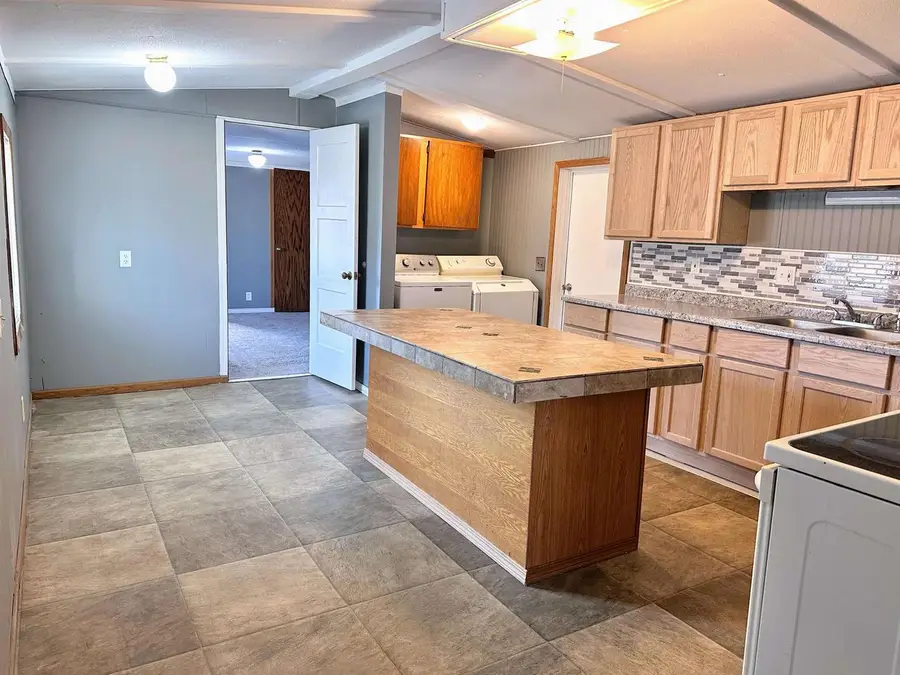 36 Joyce Avenue, Prairie Du Chien, WI 53821 - Image #2