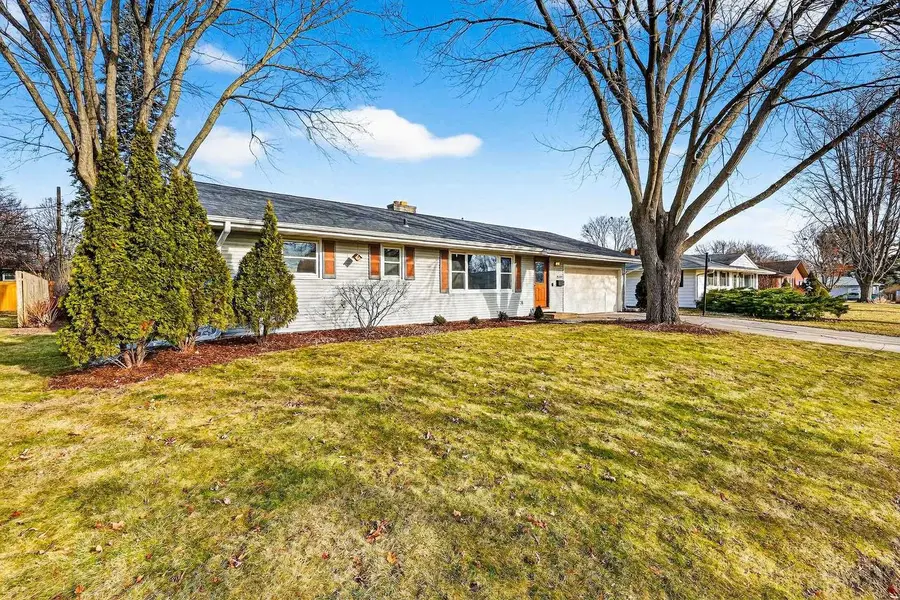 5110 Sherven Drive, Madison, WI 53716 - Image #2