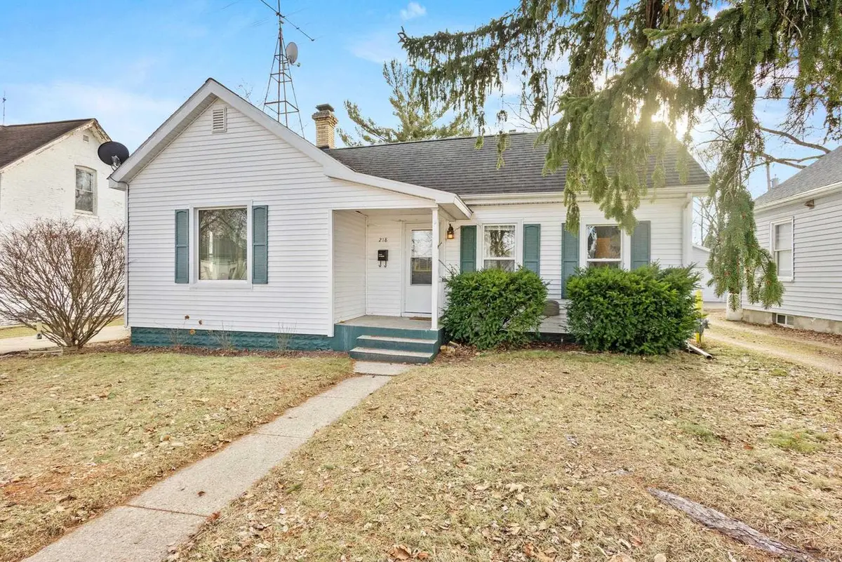 218 W Emmett Street, Portage, WI 53901 - Image #1