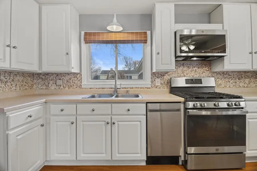 412 Wilcox Street, Fort Atkinson, WI 53538 - Image #2