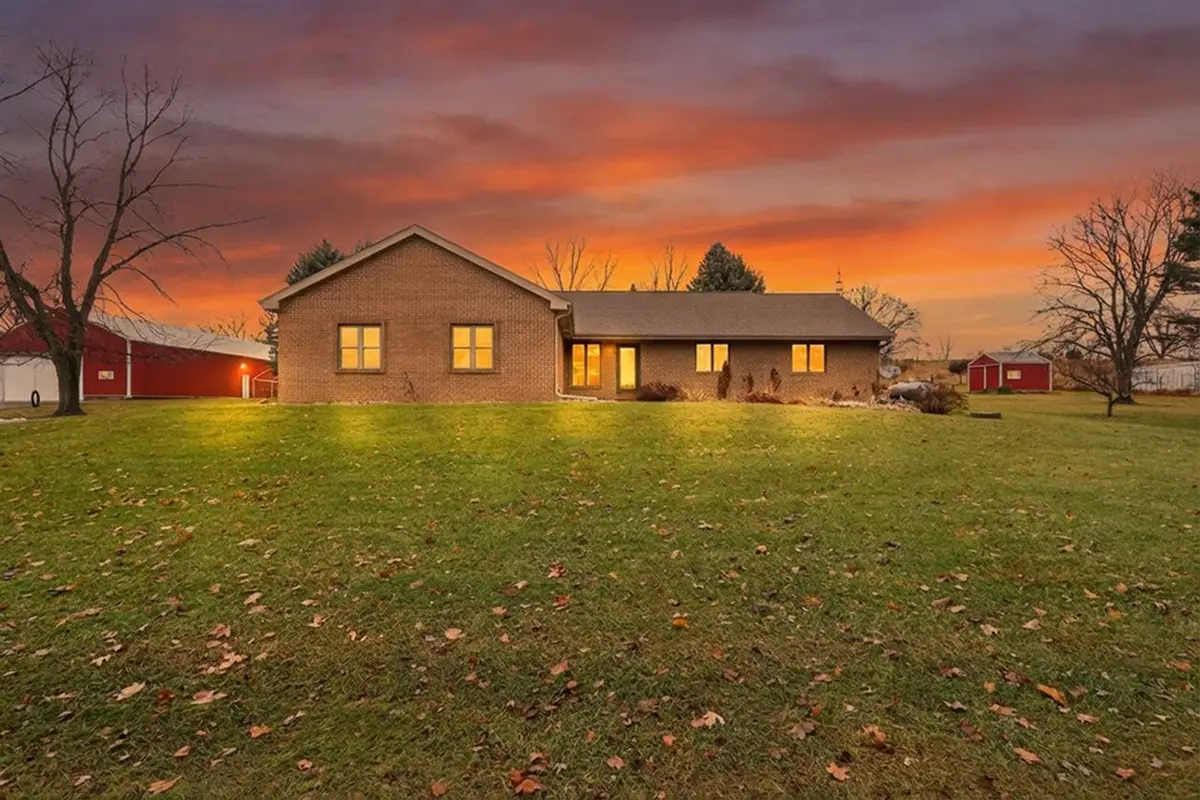 8131 E Creek Road, Janesville, WI 53546 - Image #1