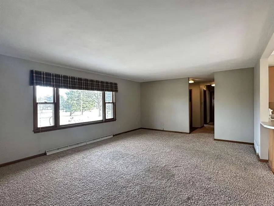 2539 N County Road E, Janesville, WI 53548 - Image #3