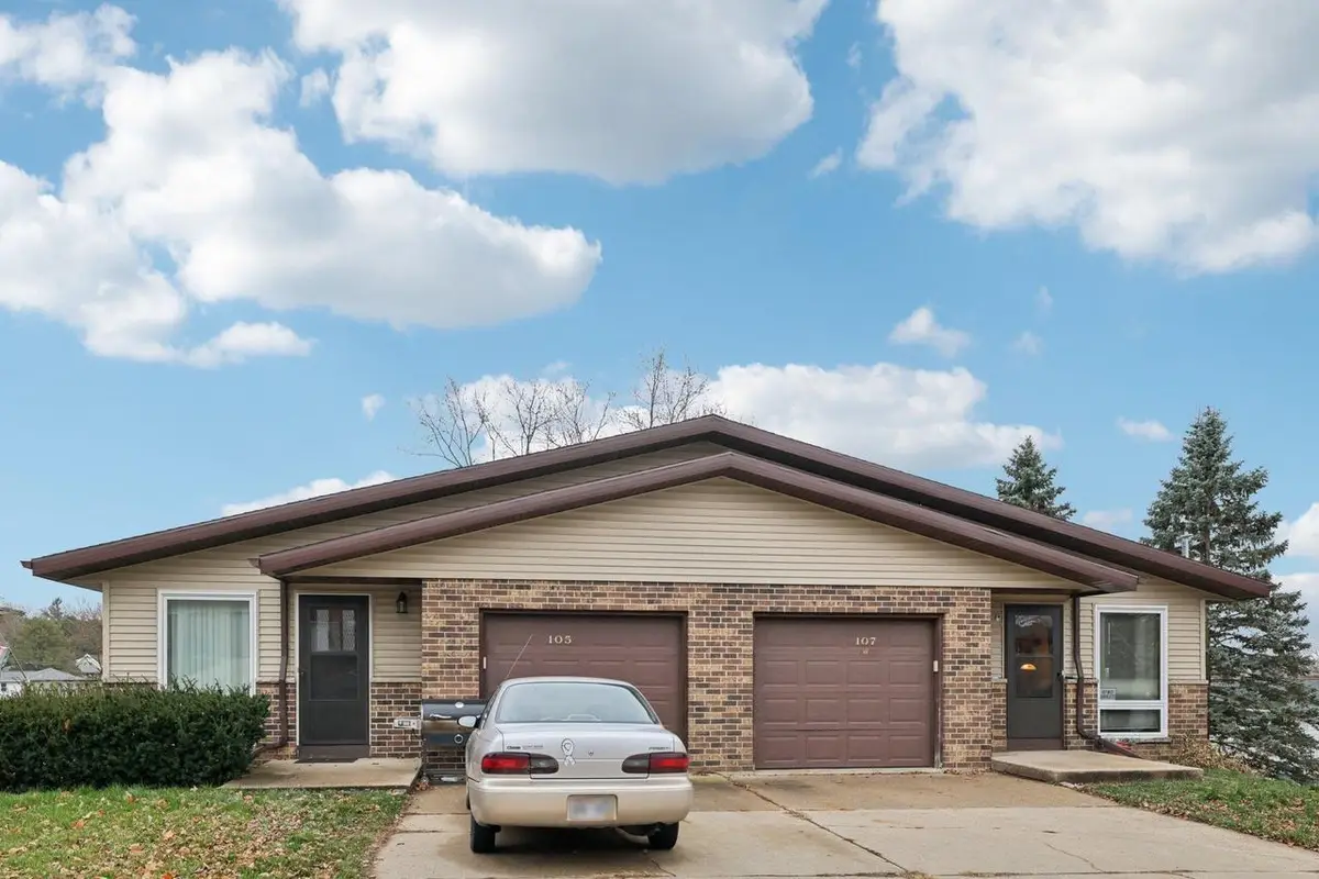 105-107 W Garfield Street, Mount Horeb, WI 53572 - Image #1