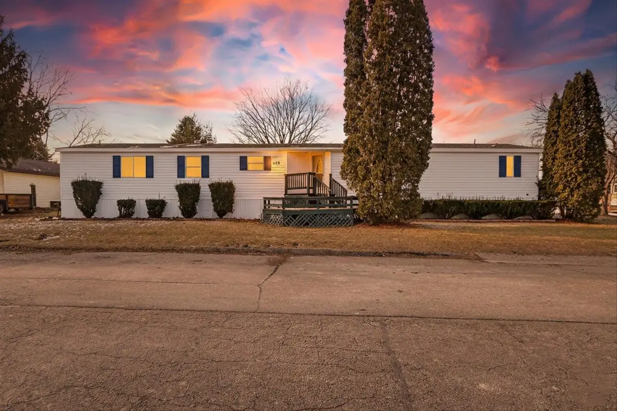 112 Falling Creek Circle, Janesville, WI 53548 - Image #1