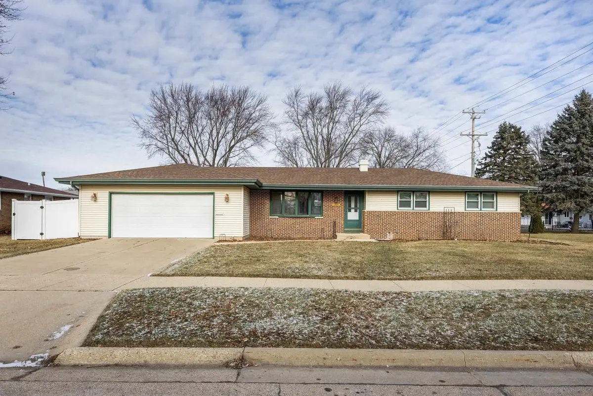 1913 Black Bridge Road, Janesville, WI 53545 - Image #1