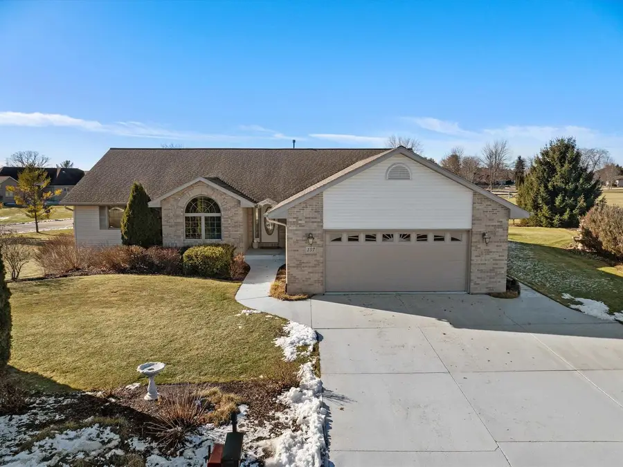 157 Meadow Ridge Drive, Sheboygan Falls, WI 53085 - Image #2