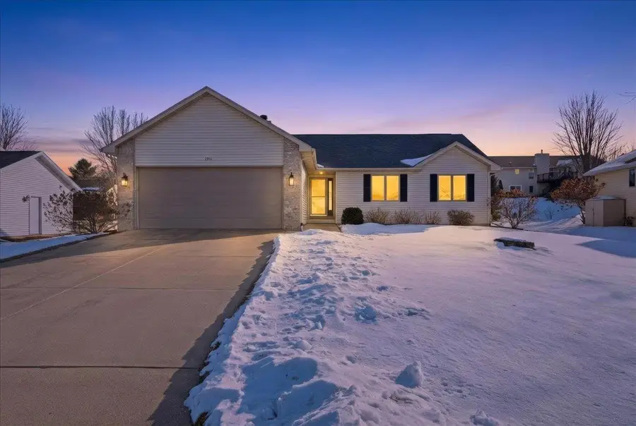 1355 Gray Hawk Way, Sun Prairie, WI 53590 - #2