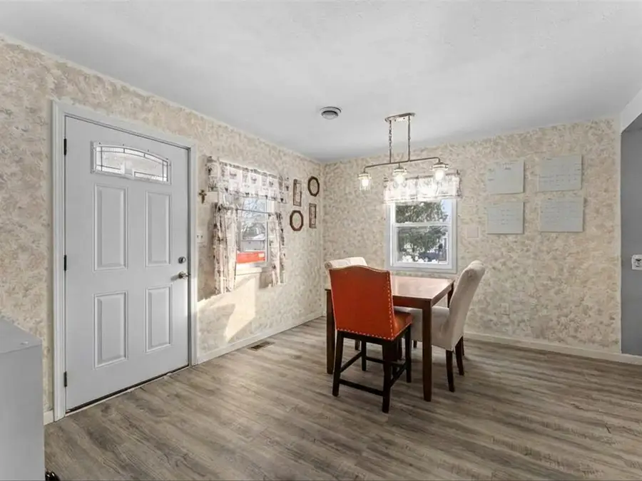 914 S 35th Street, Manitowoc, WI 54220 - Image #3