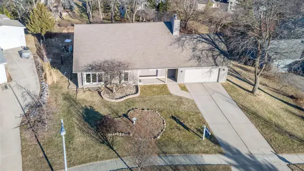 3817 Lexington Drive, Middleton, WI 53562