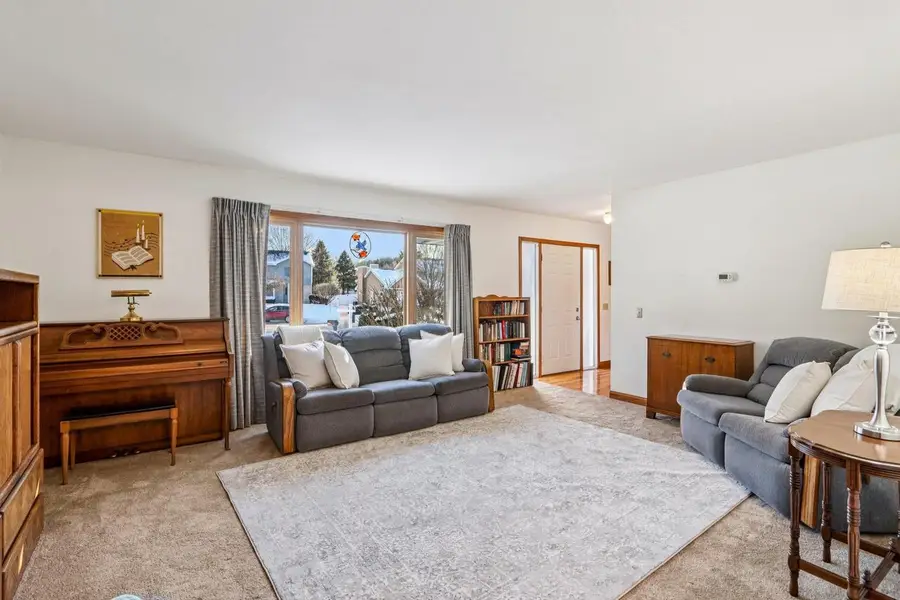 1703 Cumberland Court, Waunakee, WI 53597 - Image #2