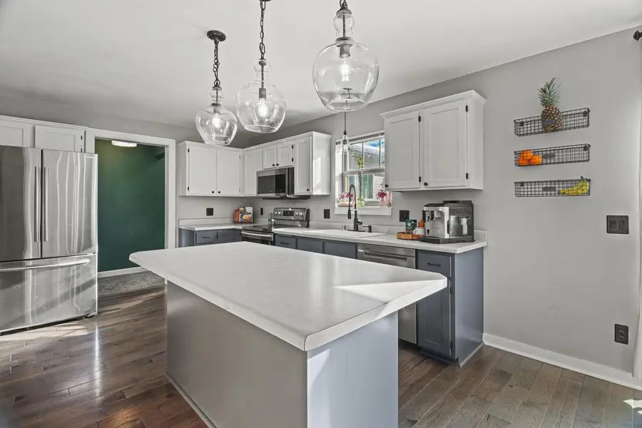 6915 Dominion Drive, Madison, WI 53718 - Image #2