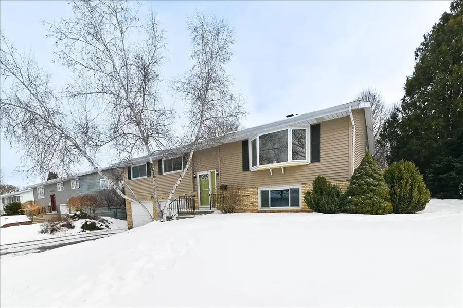21 Meadowlark Drive, Madison, WI 53714 - #2