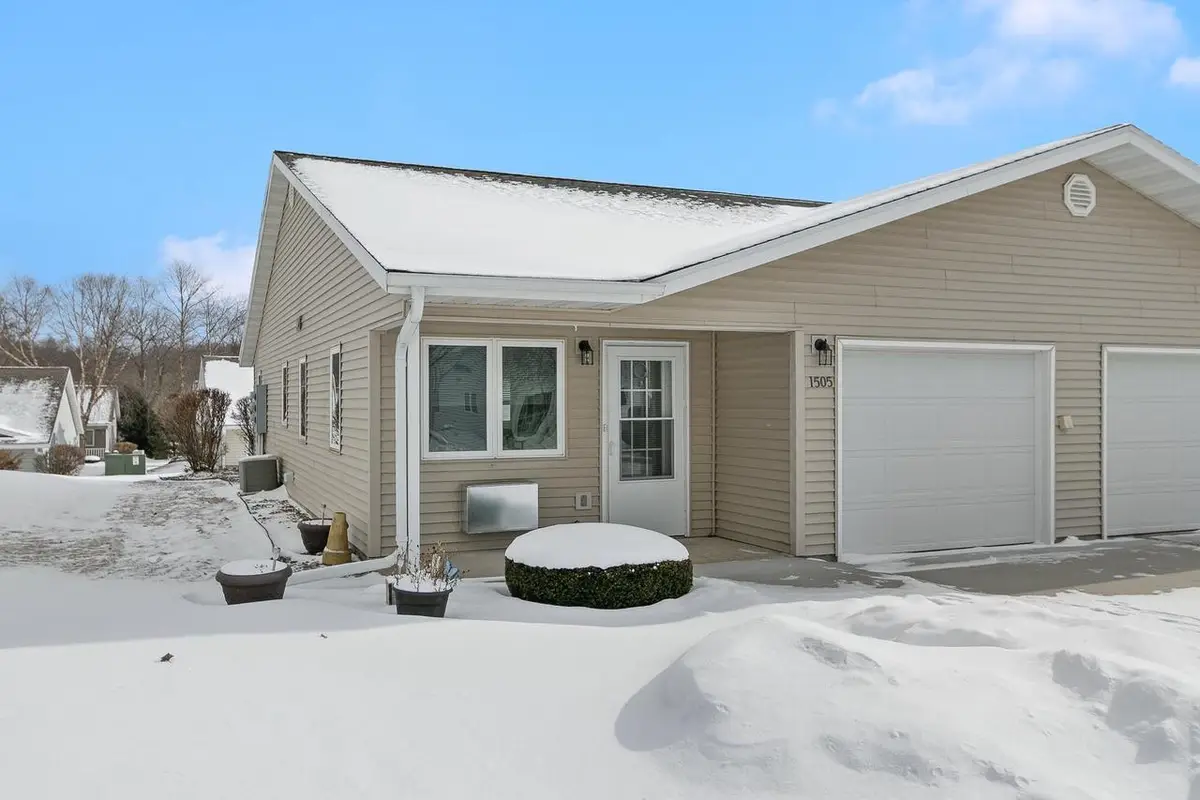 1505 Manassas Drive #50, Baraboo, WI 53913 - Image #1