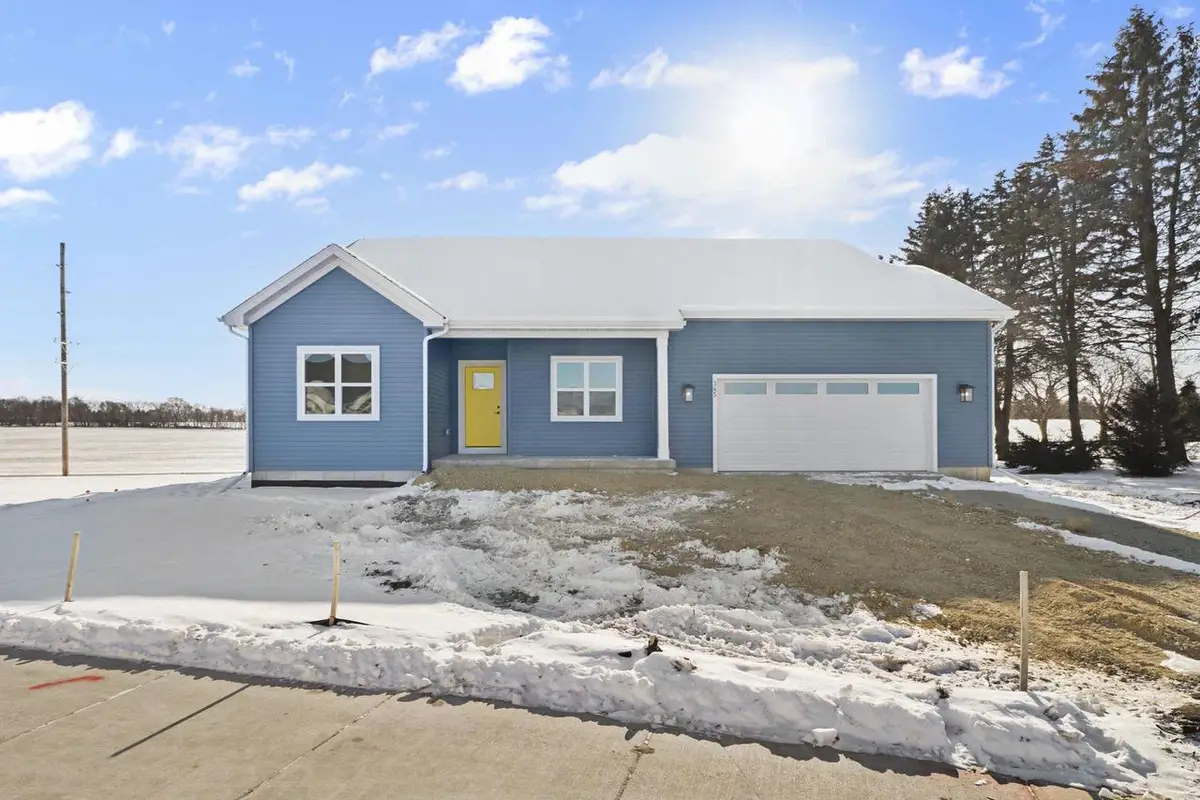 365 Dahlia Drive #25, Stoughton, WI 53589 - Image #1