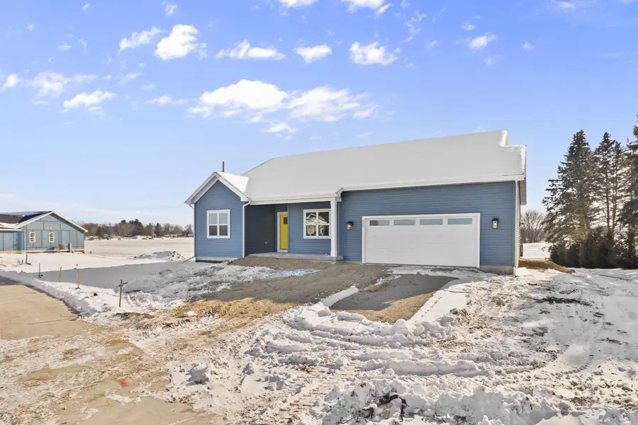 365 Dahlia Drive #25, Stoughton, WI 53589 - Image #2