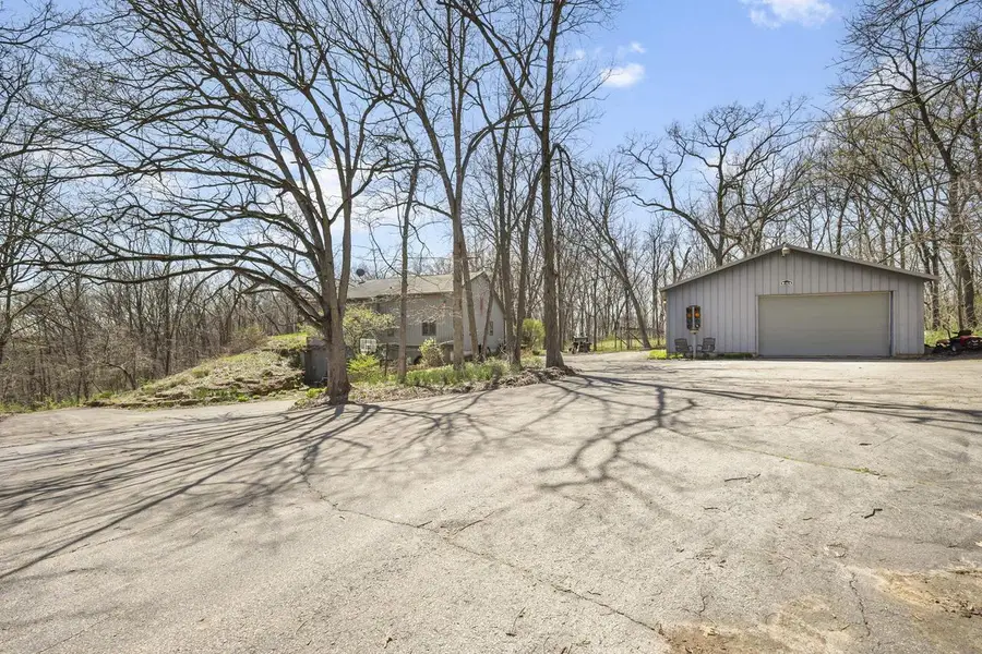 3810 County Road Q, Dodgeville, WI 53533 - #3