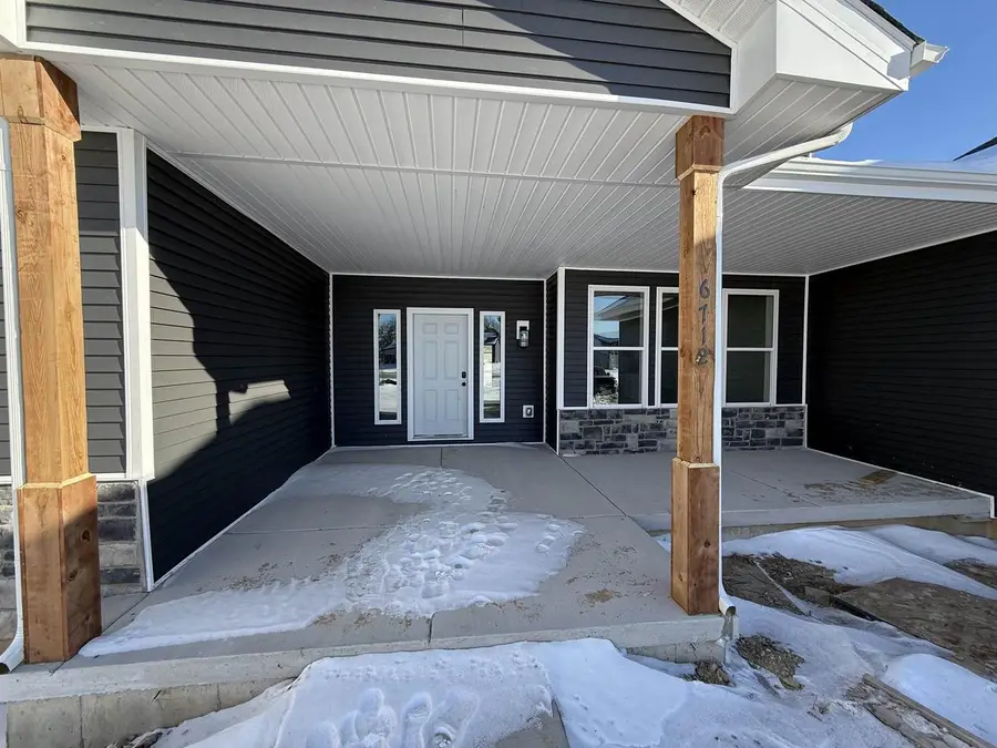 6712 Honey Bee Court, Deforest, WI 53532 - Image #2