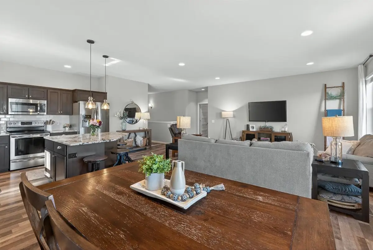 5371 LITTLE BLUESTEM Drive, McFarland, WI 53558 - #1