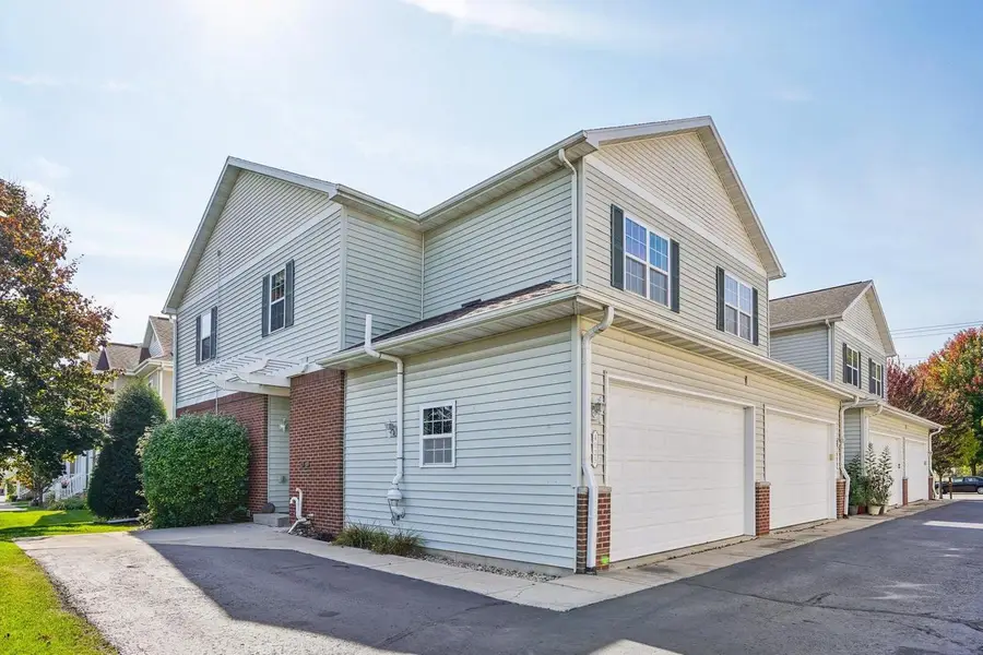 4025 Maple Grove Drive, Madison, WI 53719 - Image #2