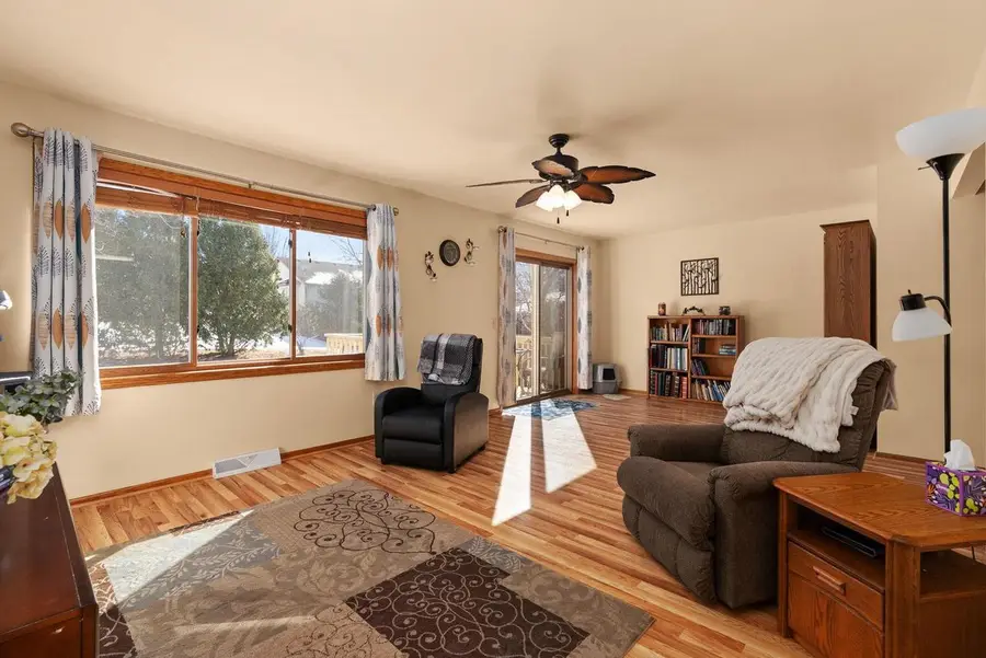 185 N Lexington Parkway, Deforest, WI 53532 - #2