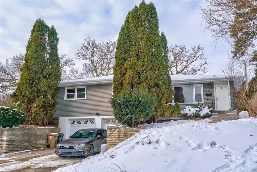 17-19 Bluebird Court, Madison, WI 53711 - Image #3