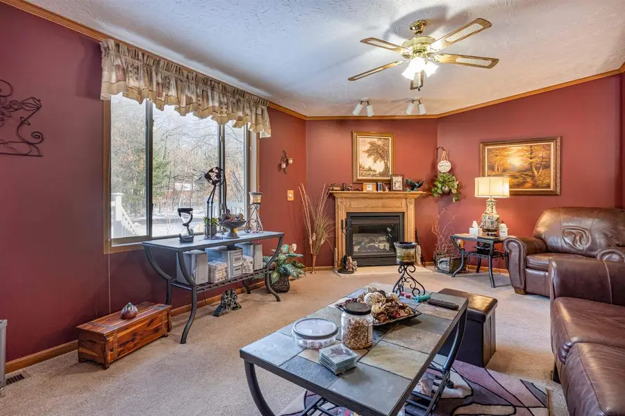 399 Oakbrook Drive, Wisconsin Dells, WI 53965 - Image #3